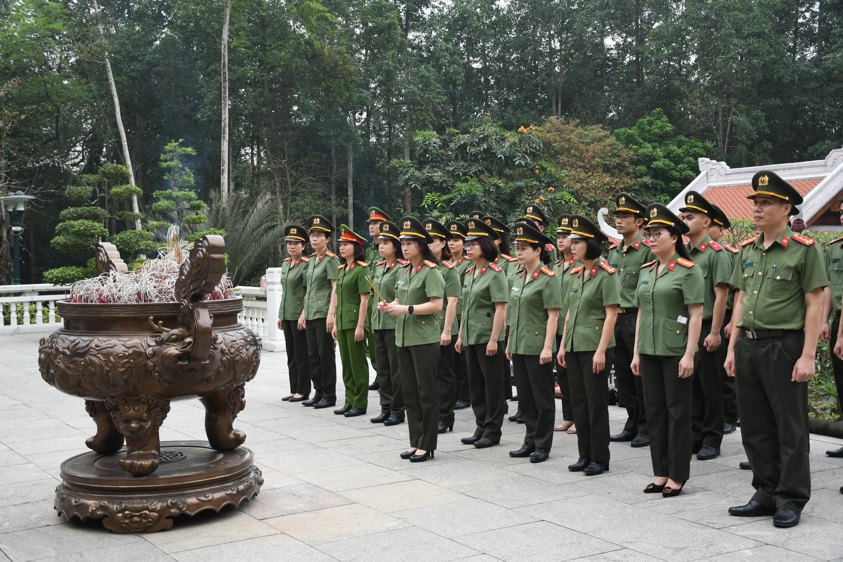 Kỷ niệm 77 năm ngày truyền thống lực lượng tài chính CAND: Lực lượng Tài chính CATP Hải Phong không ngừng đổi mới